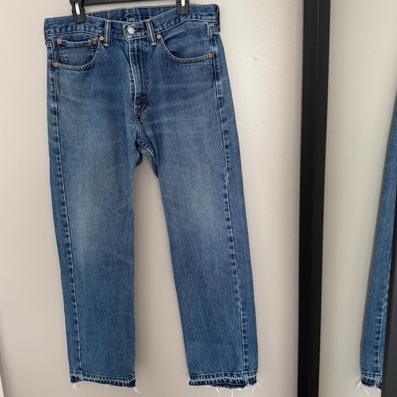 Levi's Other - Levi’s 505 Straight Leg Jeans 34x30 Zipper Fly Raw Hem Medium Wash Vintage Vibe